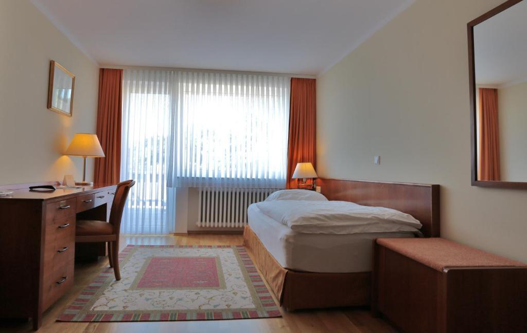 Hotel Am Rossberg Altenahr Room photo